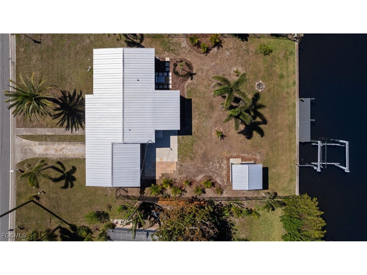 125 Palmetto Circle NE Port Charlotte FL 33952 2025018040 image5