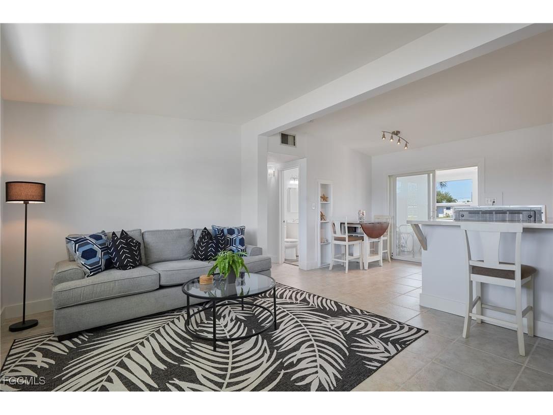 125 Palmetto Circle NE Port Charlotte FL 33952 2025018040 image6