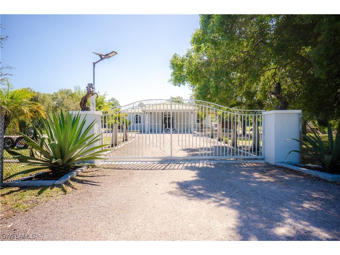 125 S Hacienda Street Clewiston FL 33440 223033821 image1