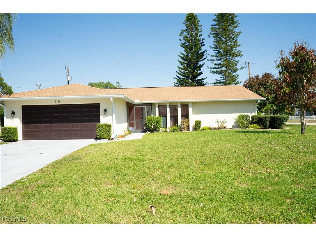 125 Sebring Circle Lehigh Acres FL 33936 2026013794 image2