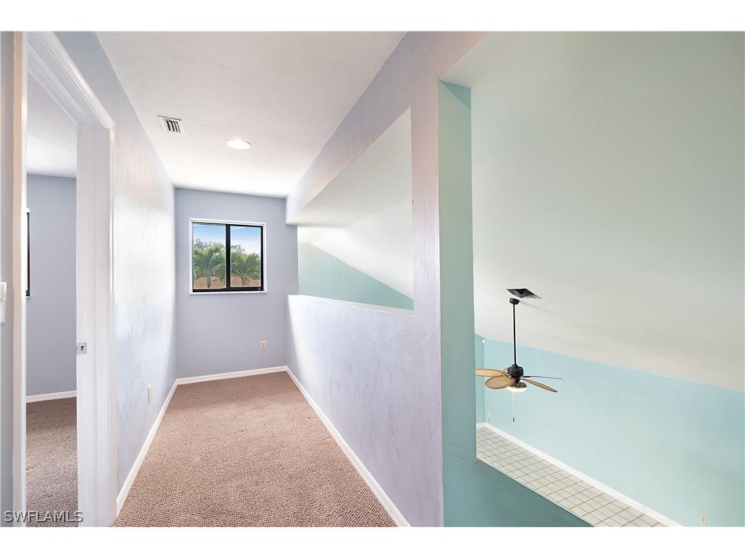 1250 Jardin Drive Naples FL 34104 226006587 image17