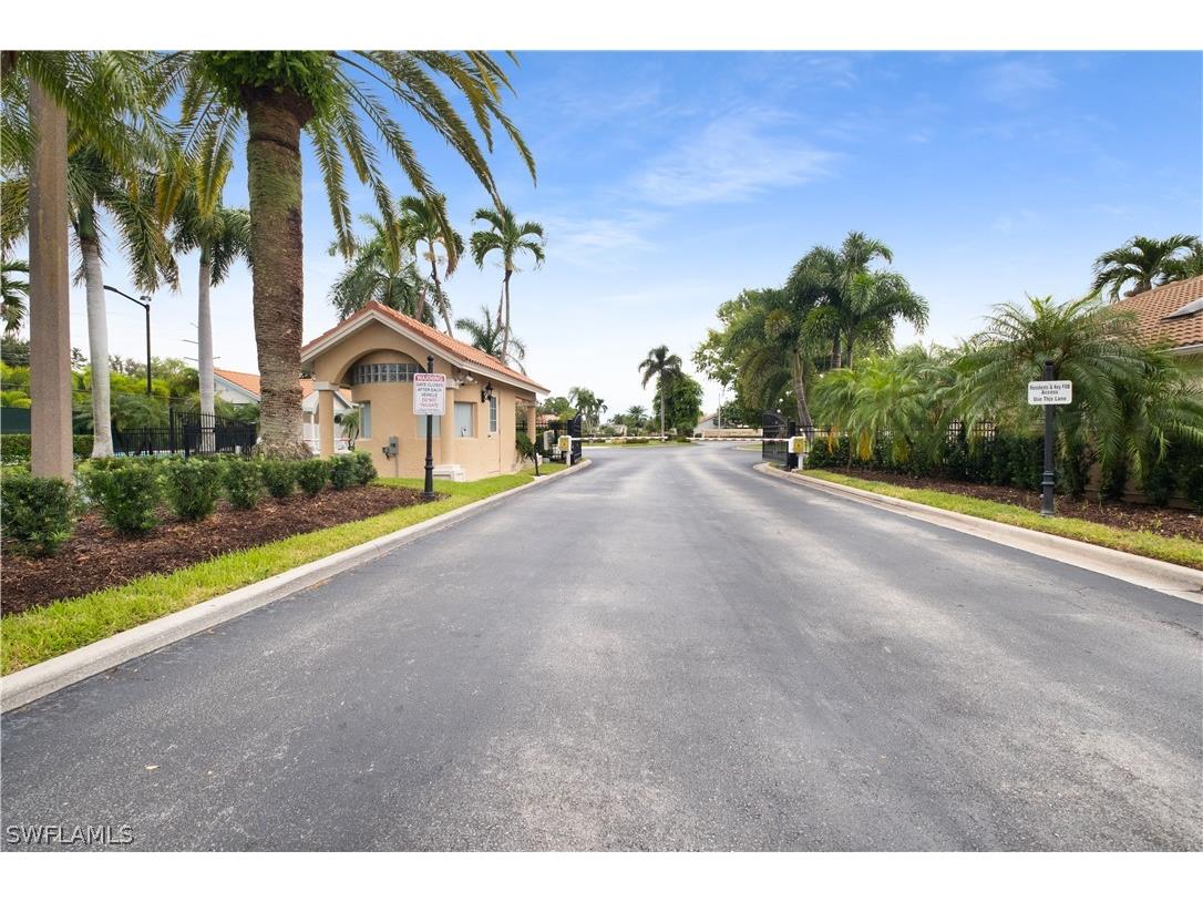 1250 Jardin Drive Naples FL 34104 226006587 image27