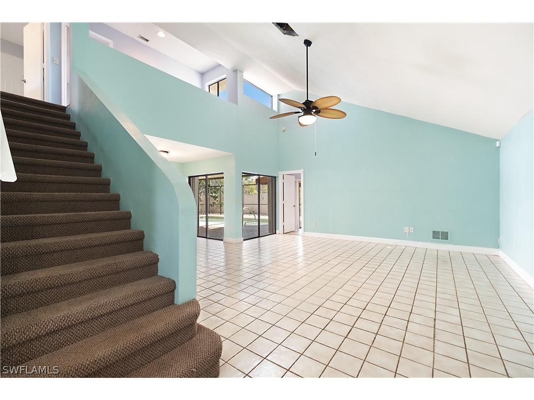 1250 Jardin Drive Naples FL 34104 226006587 image4