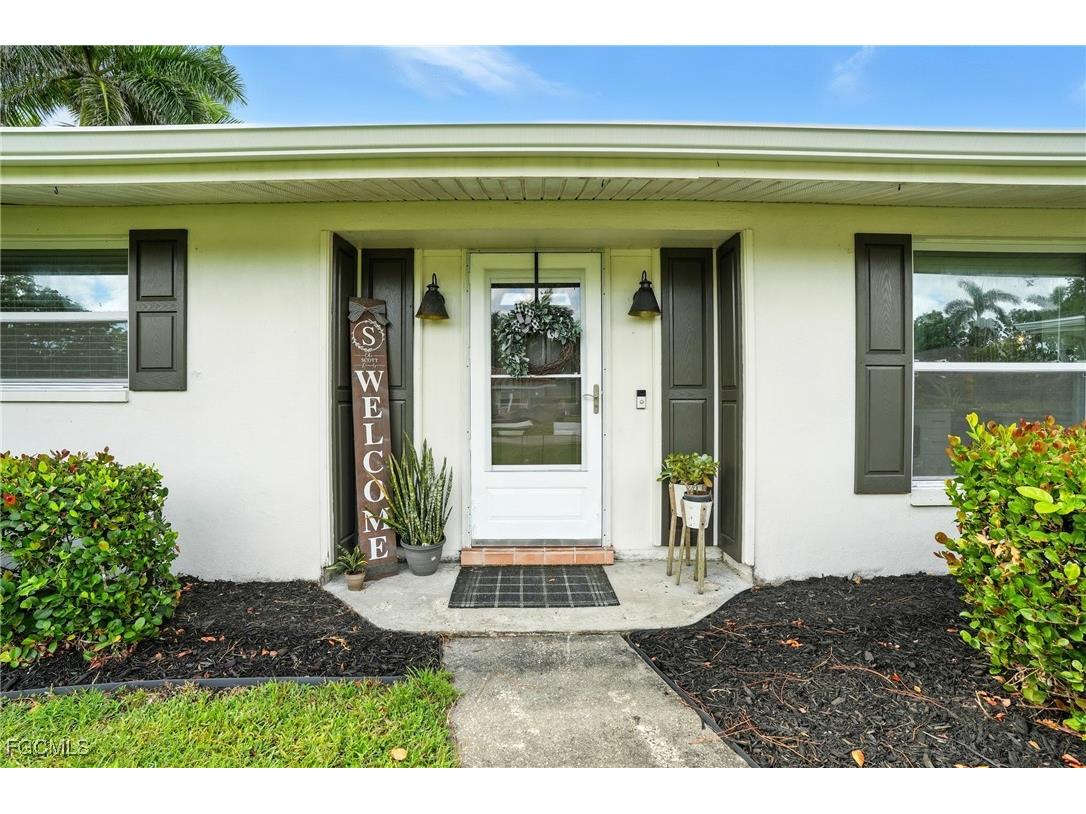 1250 Kasamada Drive Fort Myers FL 33919 2025020778 image41