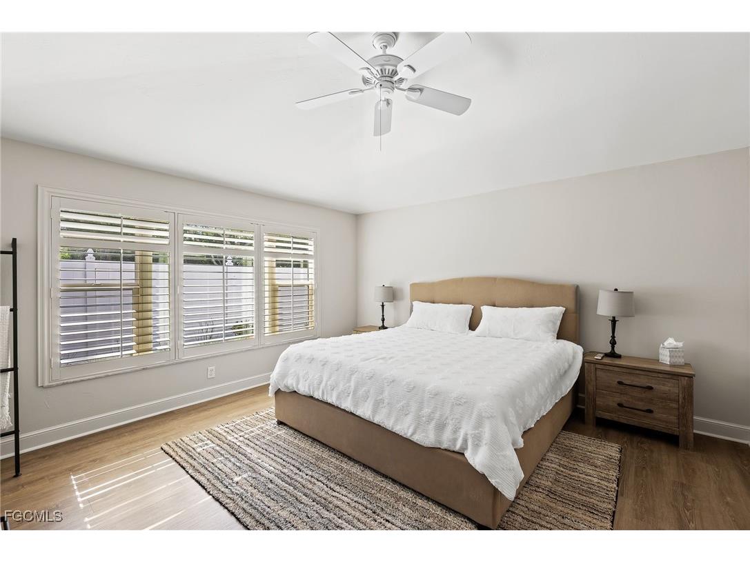 1250 Silverstrand Drive Naples FL 34110 2025015821 image23