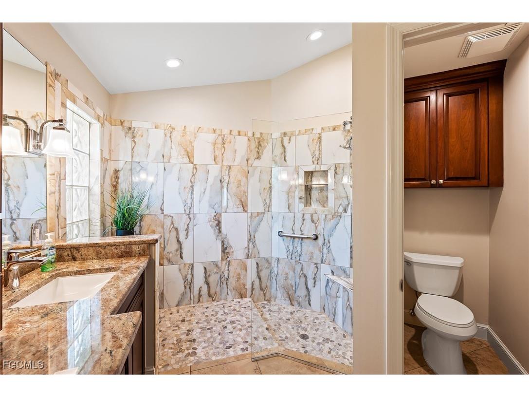 1250 Silverstrand Drive Naples FL 34110 2025015821 image28