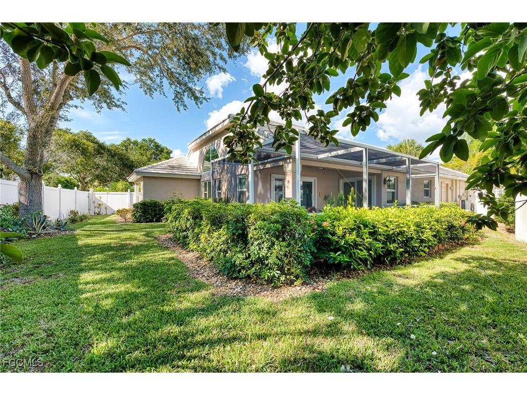 1250 Silverstrand Drive Naples FL 34110 2025015821 image38