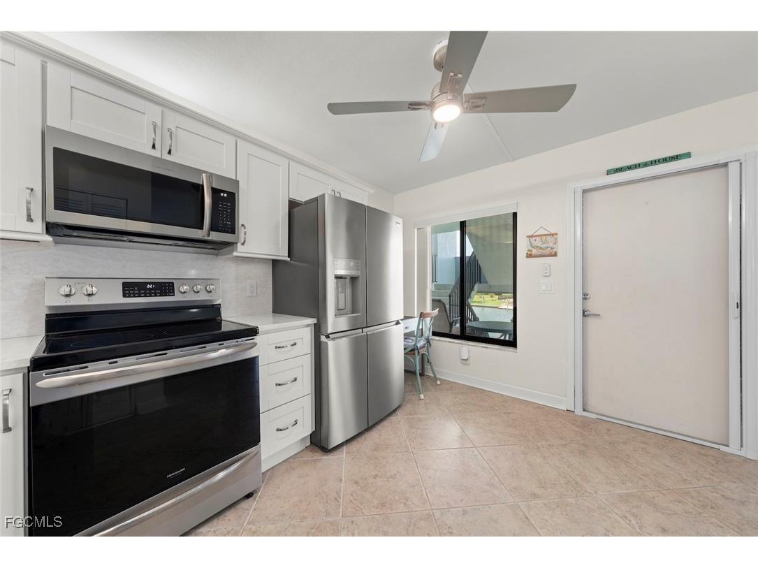 1250 Tennisplace Court #B24 Sanibel FL 33957 2025008344 image13