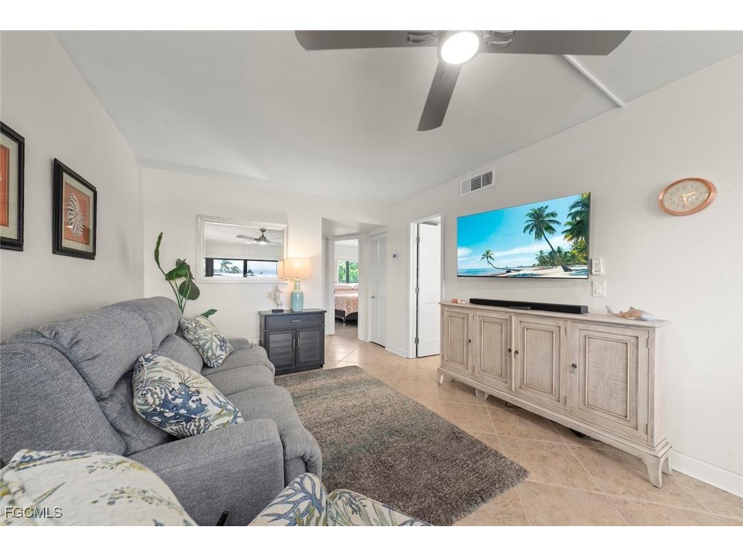 1250 Tennisplace Court #B24 Sanibel FL 33957 2025008344 image15