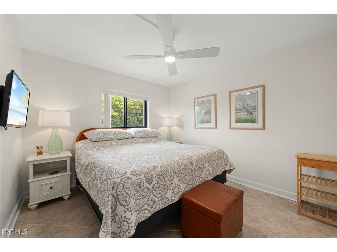 1250 Tennisplace Court #B24 Sanibel FL 33957 2025008344 image18