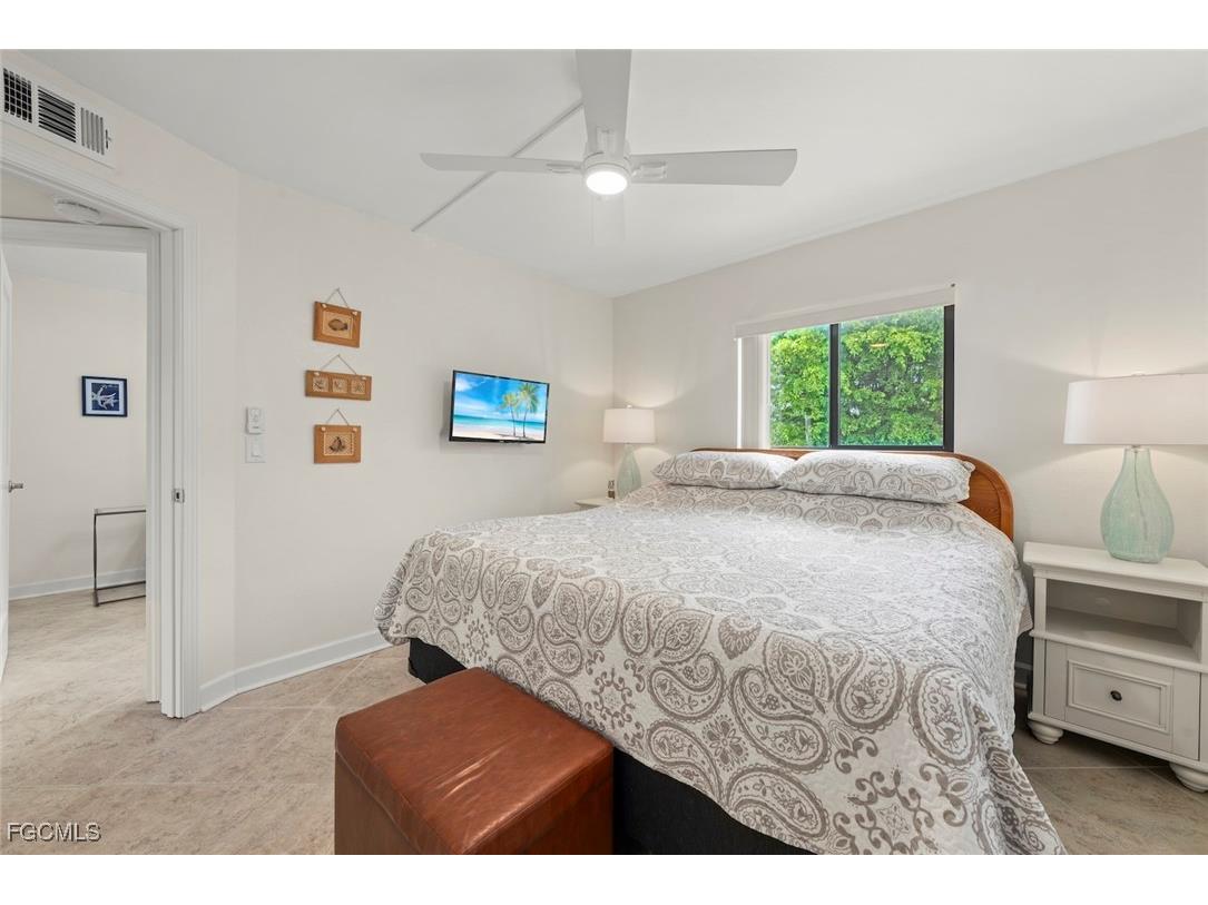 1250 Tennisplace Court #B24 Sanibel FL 33957 2025008344 image19