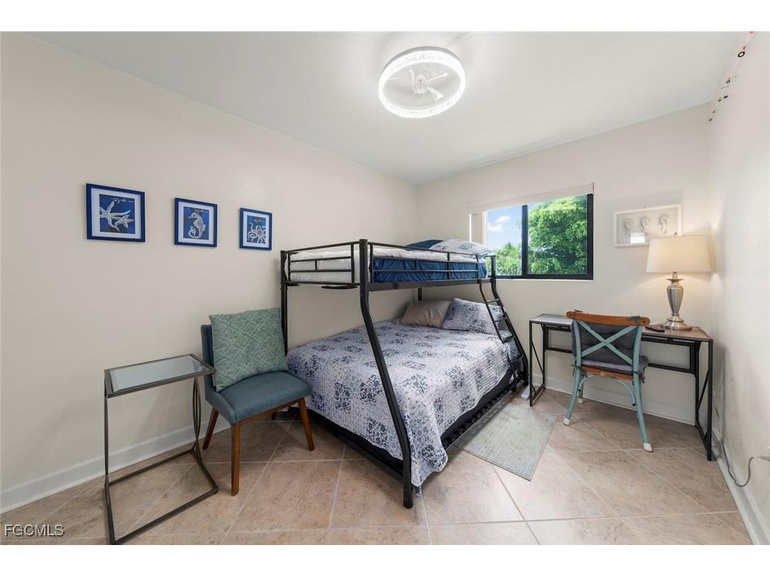 1250 Tennisplace Court #B24 Sanibel FL 33957 2025008344 image25