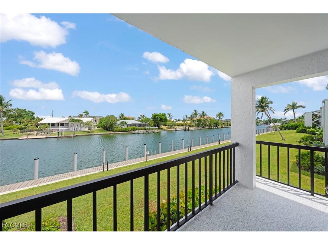 1250 Tennisplace Court #B24 Sanibel FL 33957 2025008344 image27