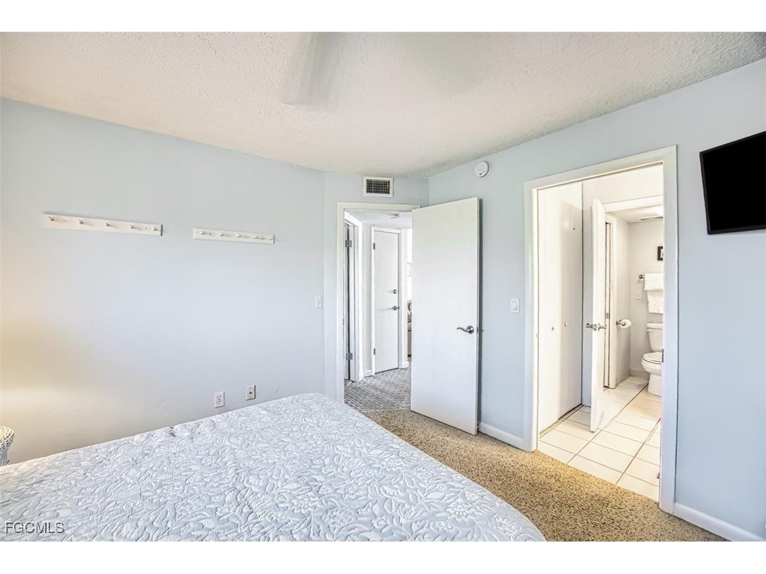 1250 Tennisplace Court #B31 Sanibel FL 33957 2025017889 image20