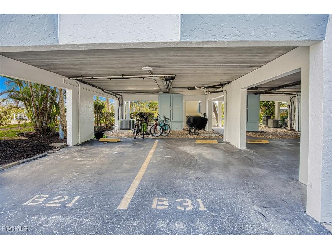 1250 Tennisplace Court #B31 Sanibel FL 33957 2025017889 image28