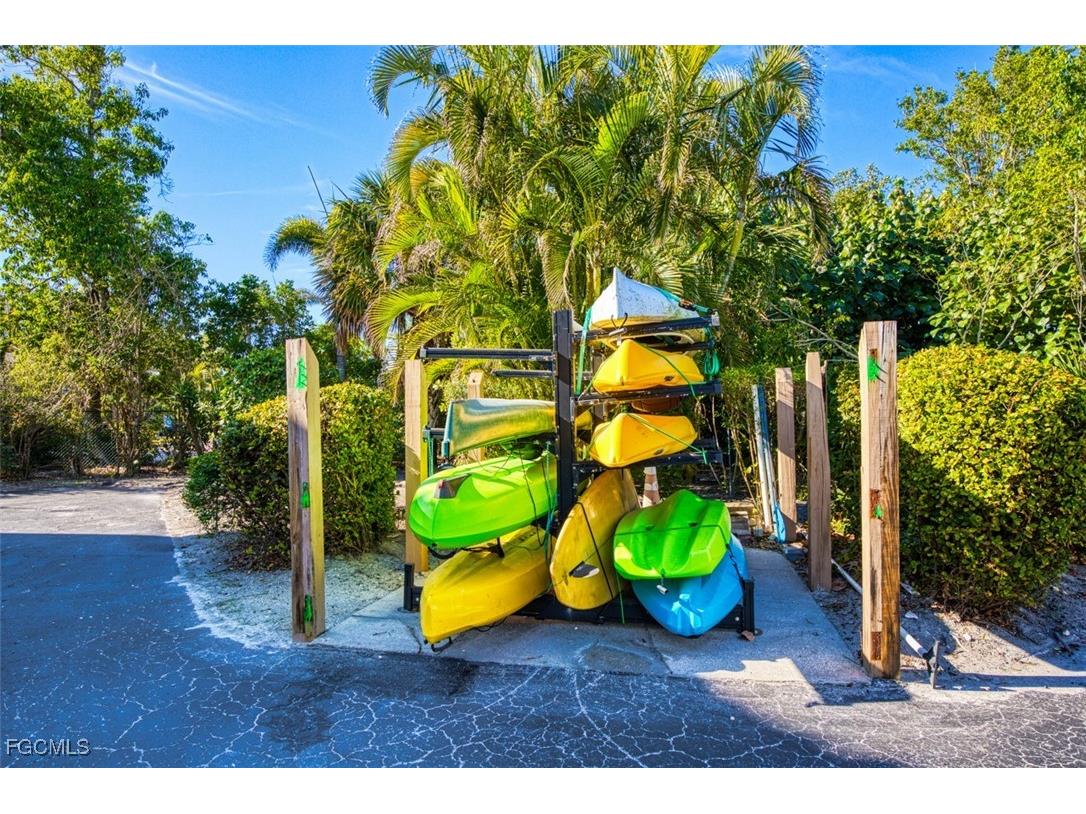 1250 Tennisplace Court #B31 Sanibel FL 33957 2025017889 image34