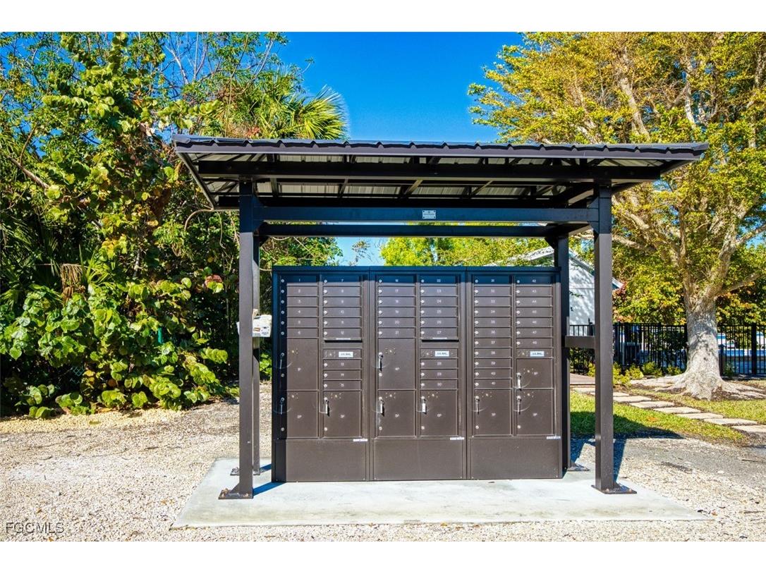 1250 Tennisplace Court #B31 Sanibel FL 33957 2025017889 image35