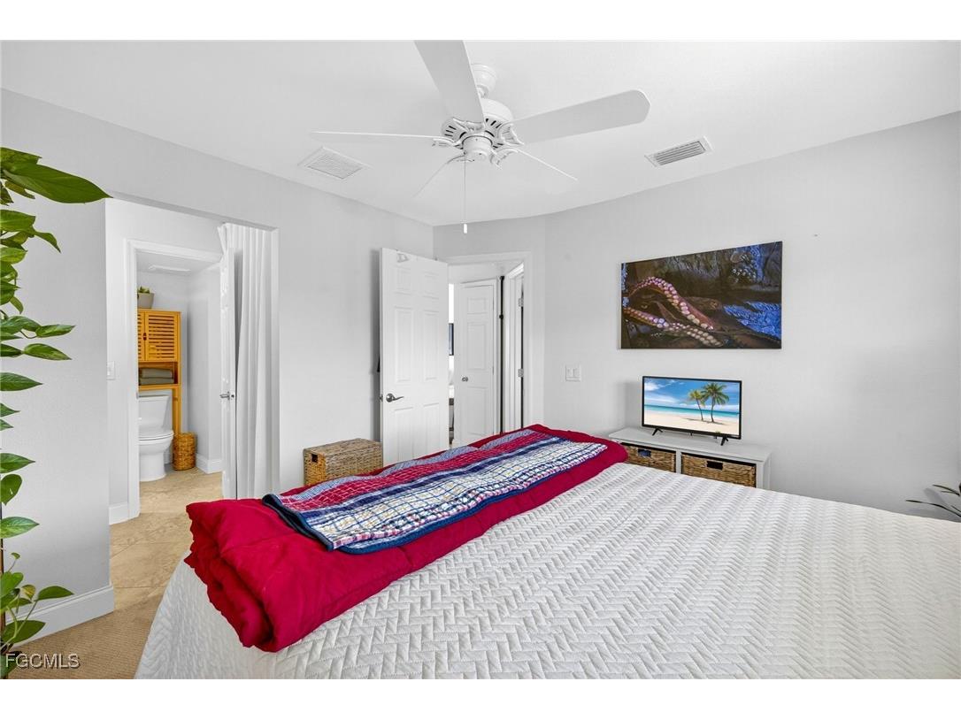 1250 Tennisplace Court #B34 Sanibel FL 33957 2025009409 image20