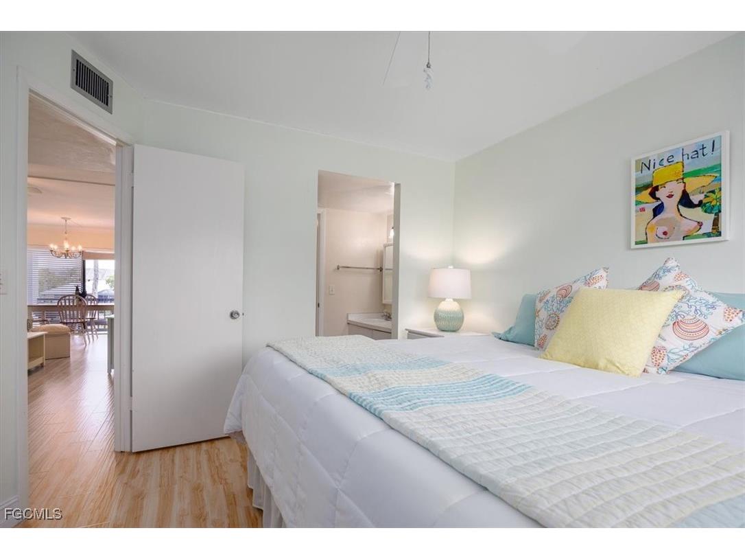 1250 Tennisplace Court #C25 Sanibel FL 33957 2025015128 image10