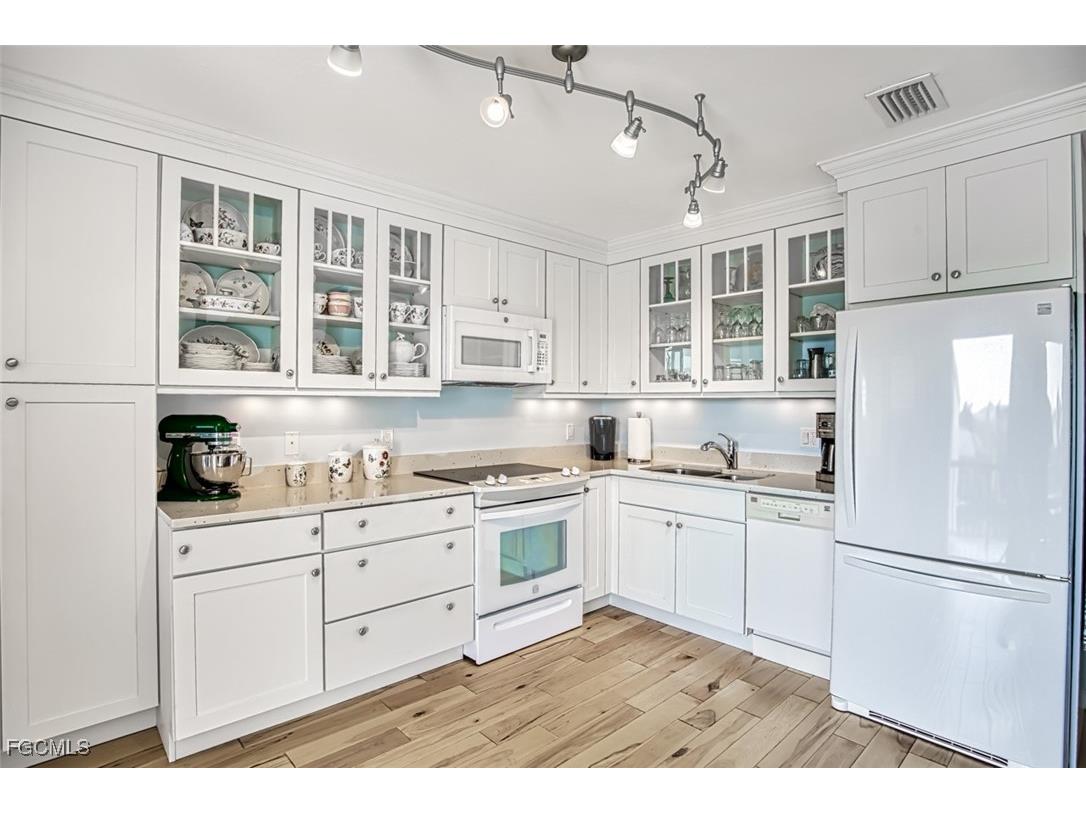 1250 Tennisplace Court #C31 Sanibel FL 33957 2025012514 image4