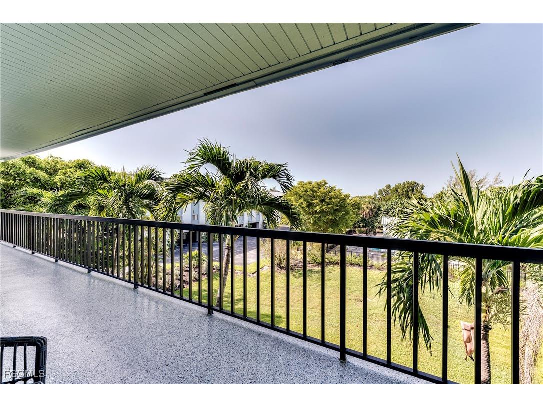 1250 Tennisplace Court #D33 Sanibel FL 33957 2025003472 image38