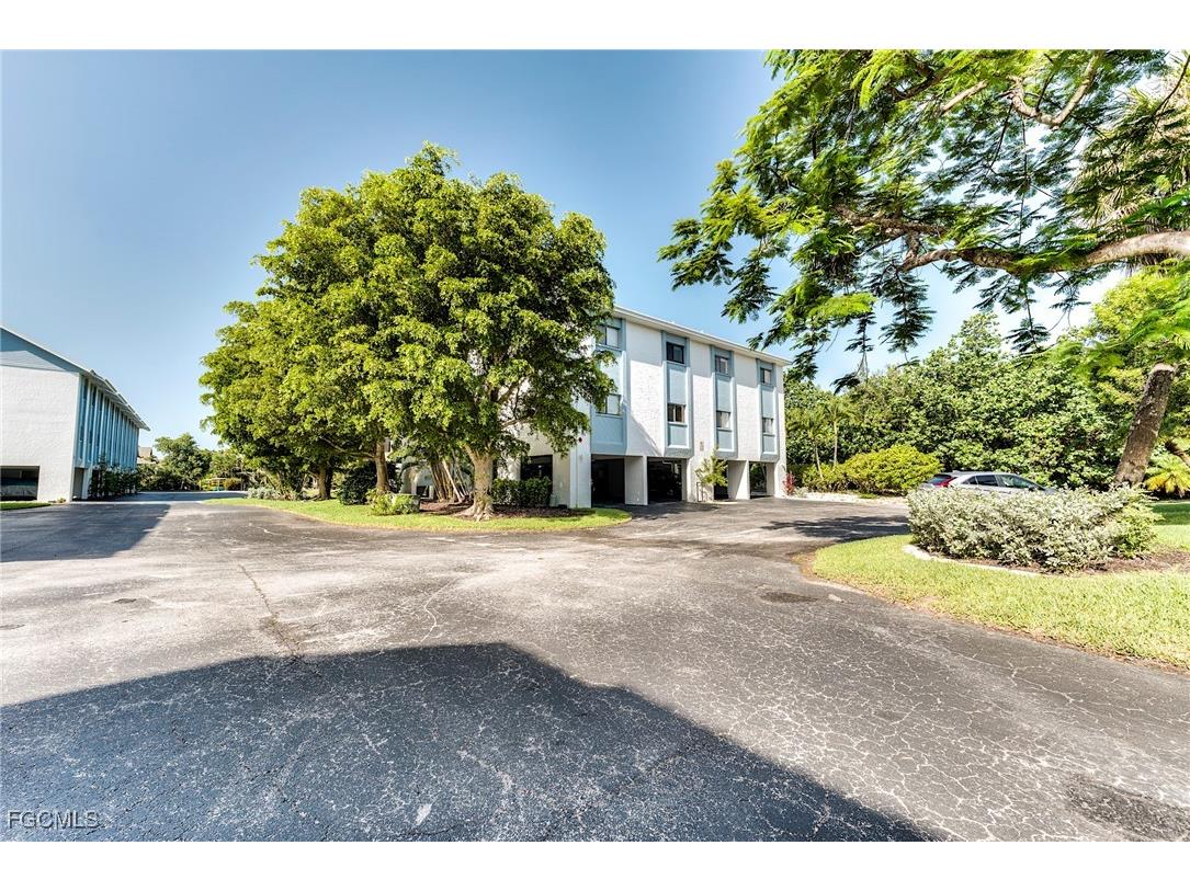 1250 Tennisplace Court #D33 Sanibel FL 33957 2025003472 image40