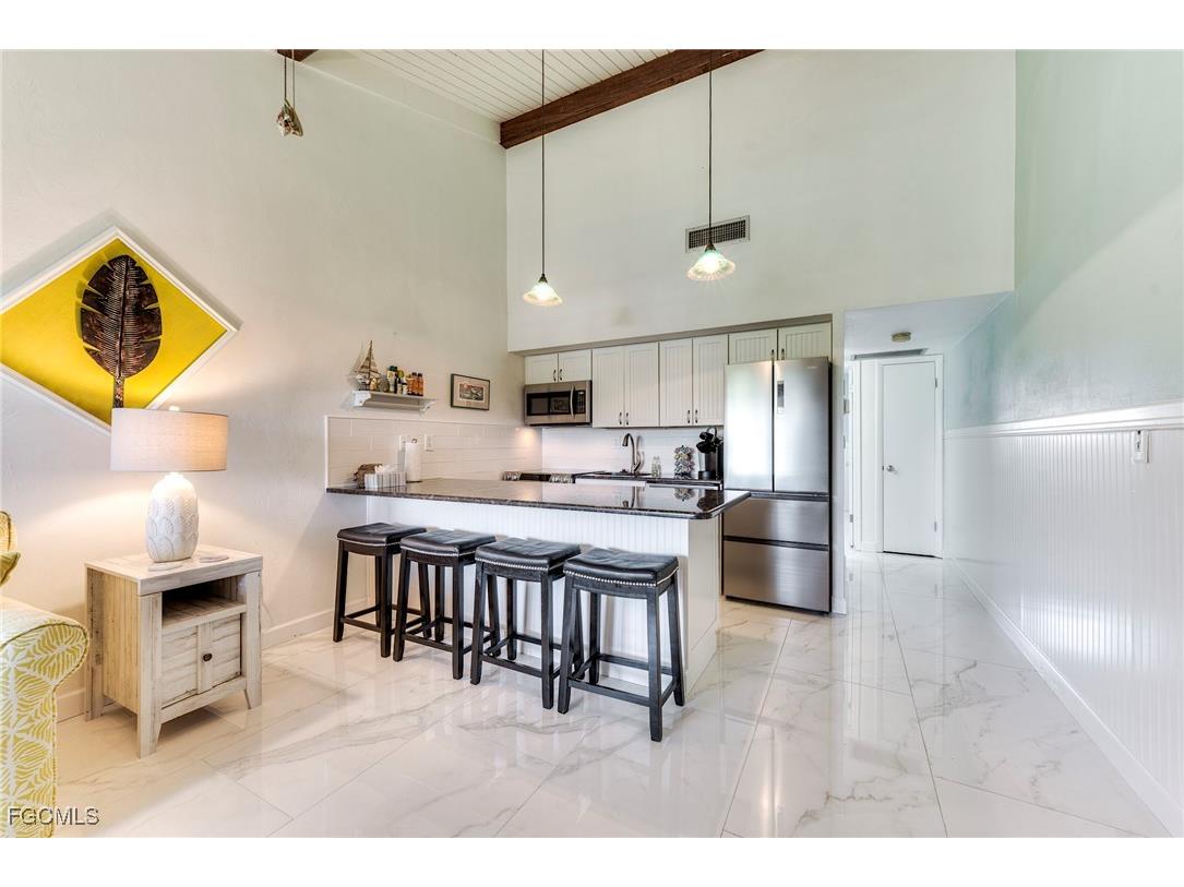 1250 Tennisplace Court #D33 Sanibel FL 33957 2025003472 image5