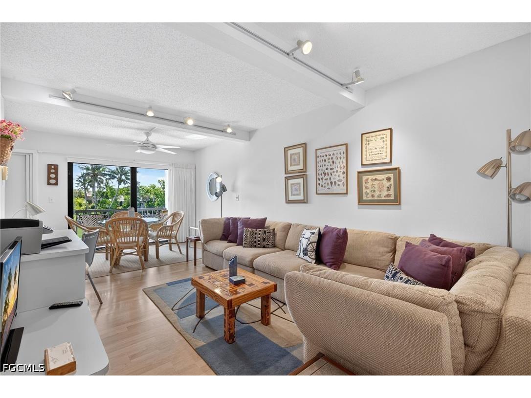 1250 Tennisplace Court #E22 Sanibel FL 33957 2026024841 image10