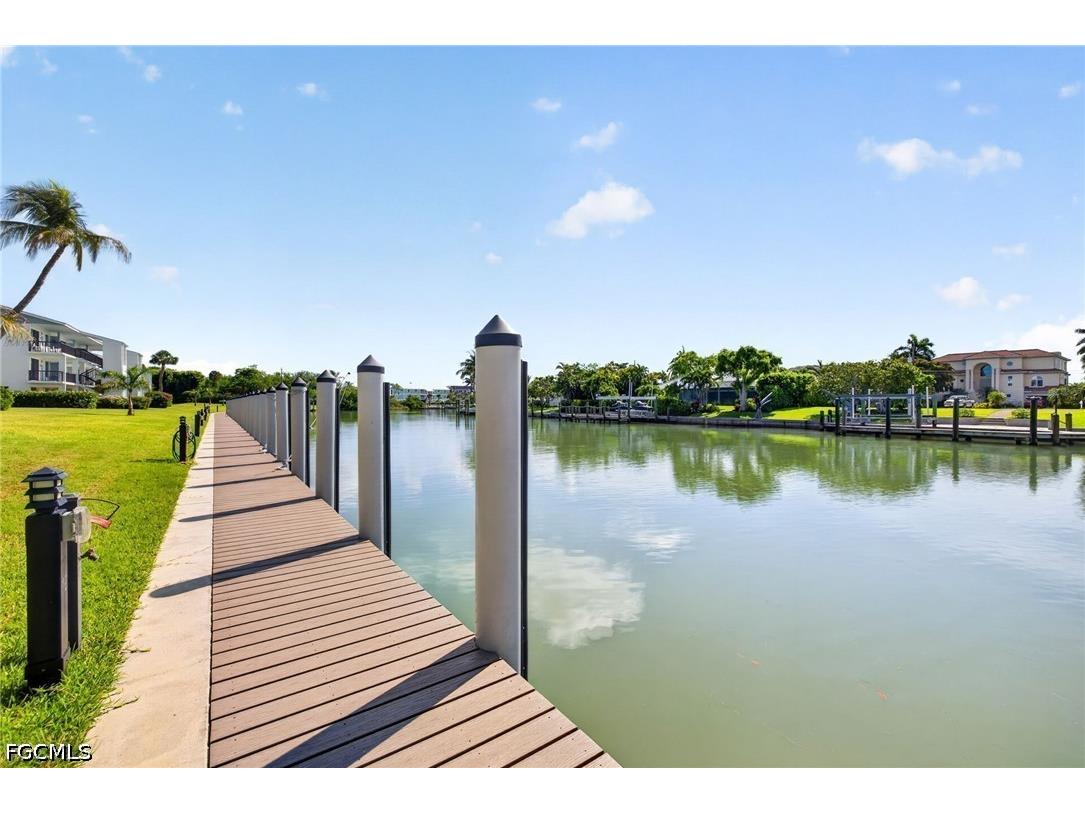 1250 Tennisplace Court #E22 Sanibel FL 33957 2026024841 image19