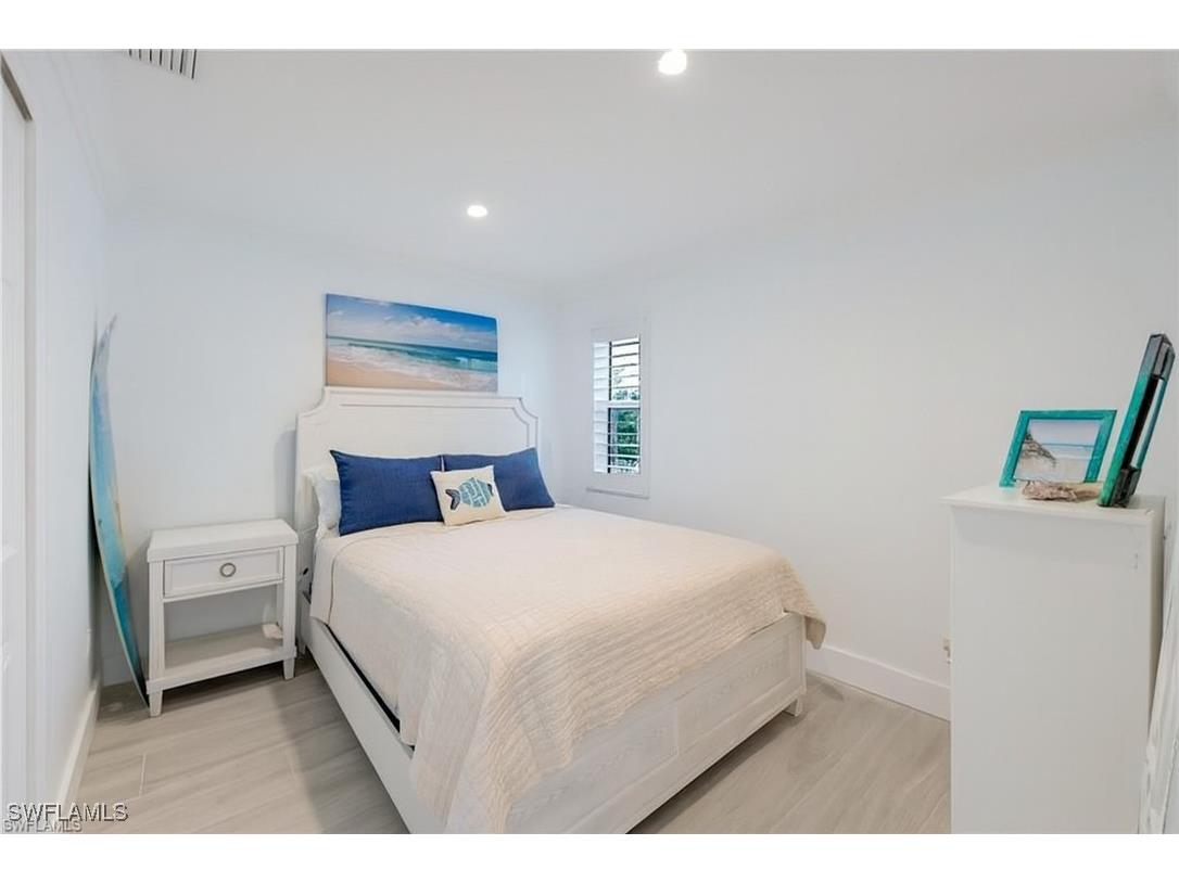 1250 Tuna Court Naples FL 34102 225073898 image19