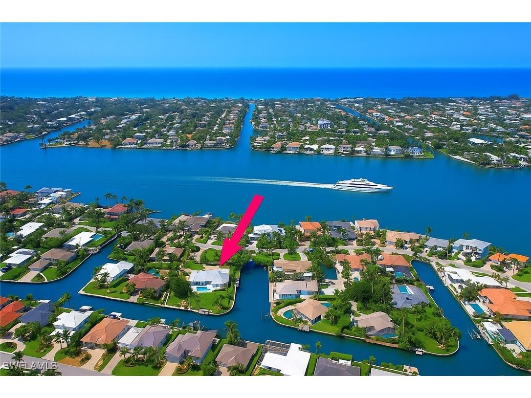 1250 Tuna Court Naples FL 34102 225073898 image3