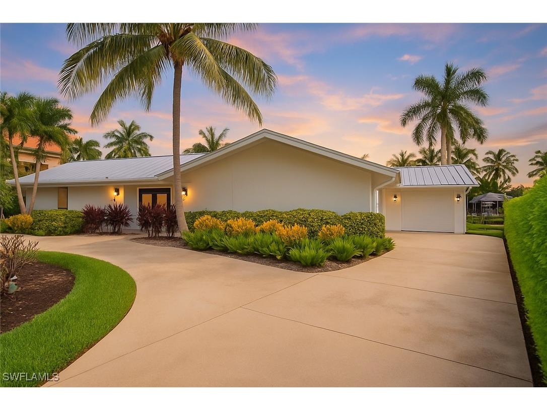 1250 Tuna Court Naples FL 34102 225073898 image4