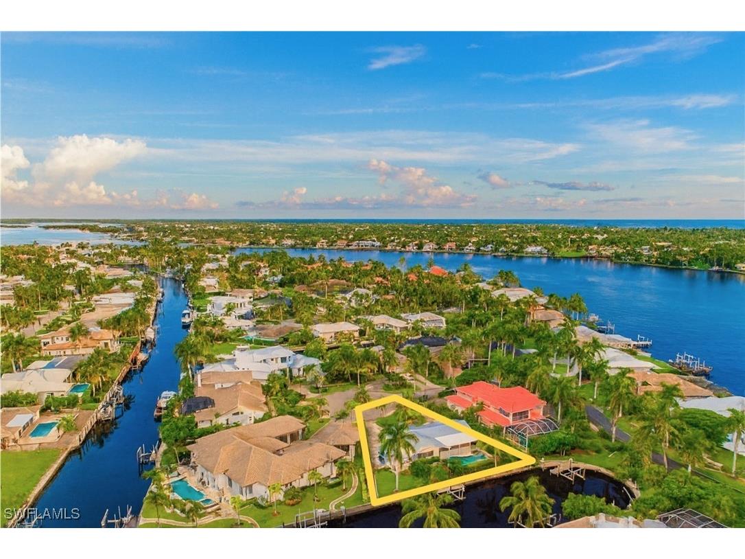 1250 Tuna Court Naples FL 34102 225073898 image5