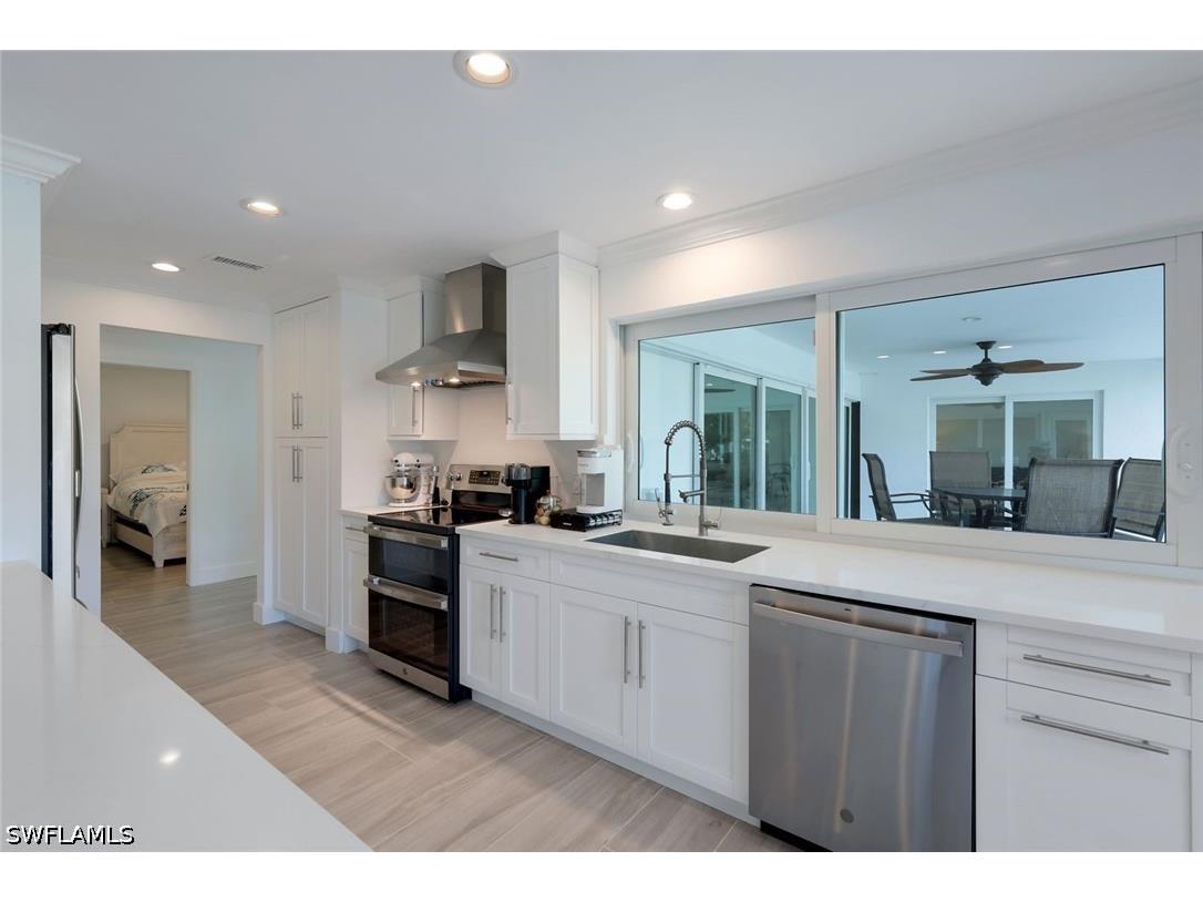 1250 Tuna Court Naples FL 34102 226020249 image11