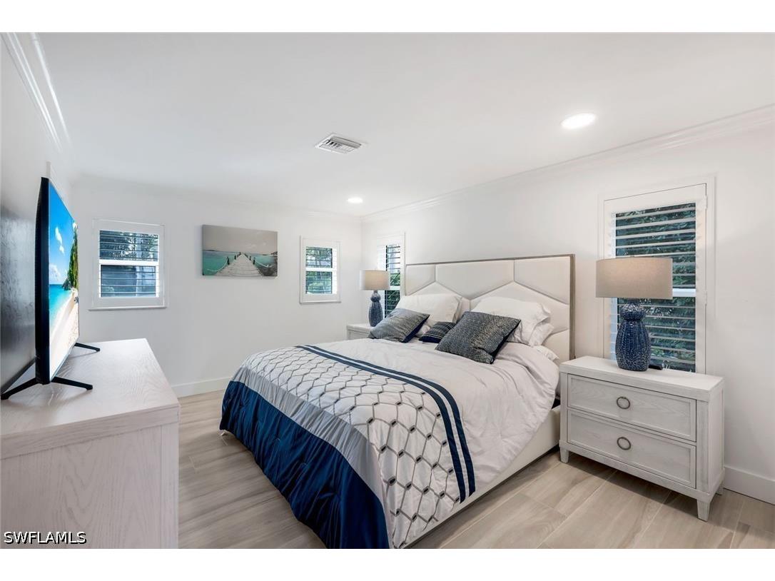 1250 Tuna Court Naples FL 34102 226020249 image19