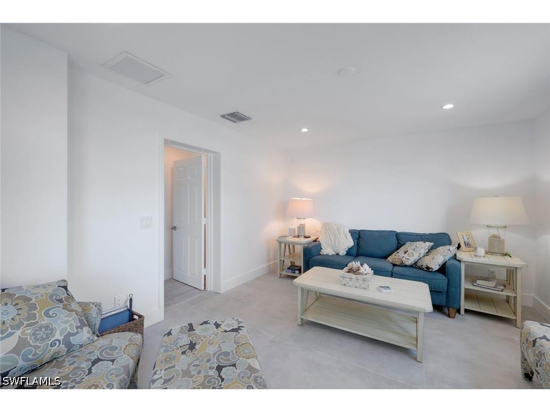 1250 Tuna Court Naples FL 34102 226020249 image24