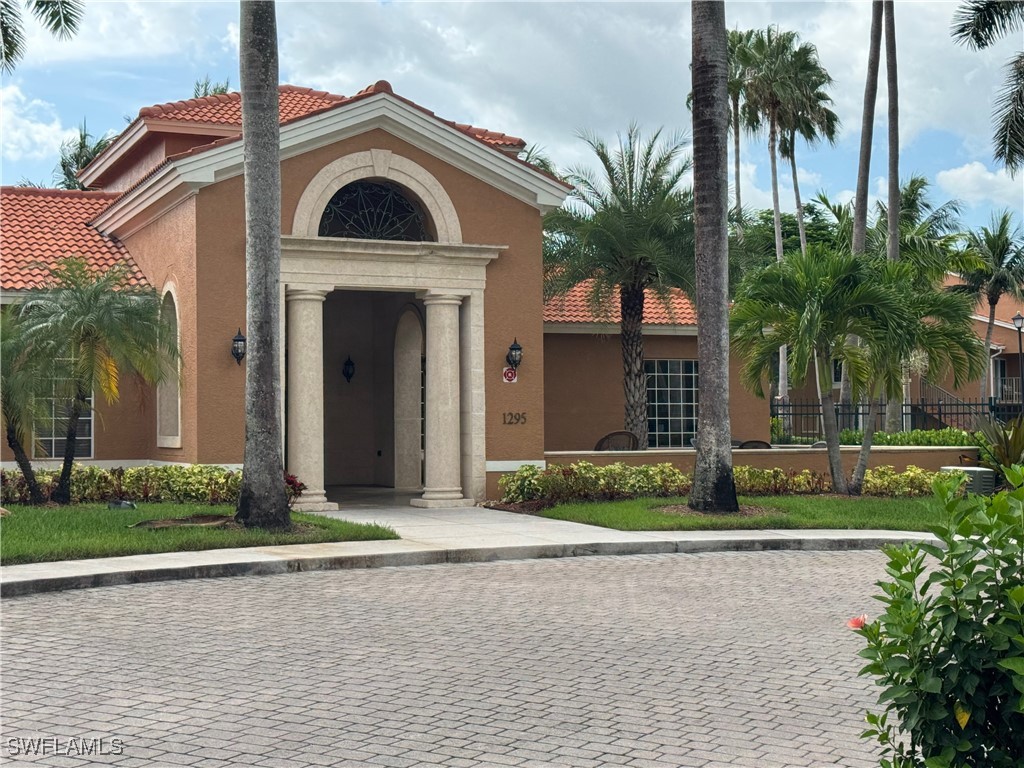 1250 Wildwood Lakes Boulevard #101 Naples FL 34104 225064480 image17