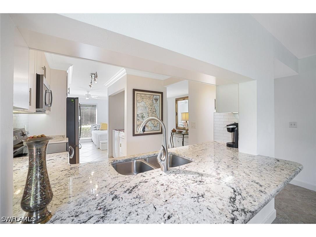 1250 Yesica Ann Circle #E106 Naples FL 34110 226021499 image1