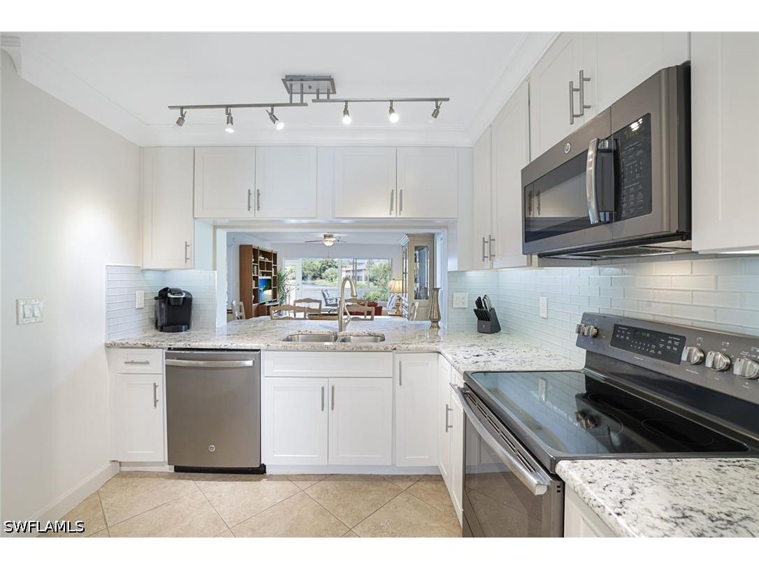 1250 Yesica Ann Circle #E106 Naples FL 34110 226021499 image16