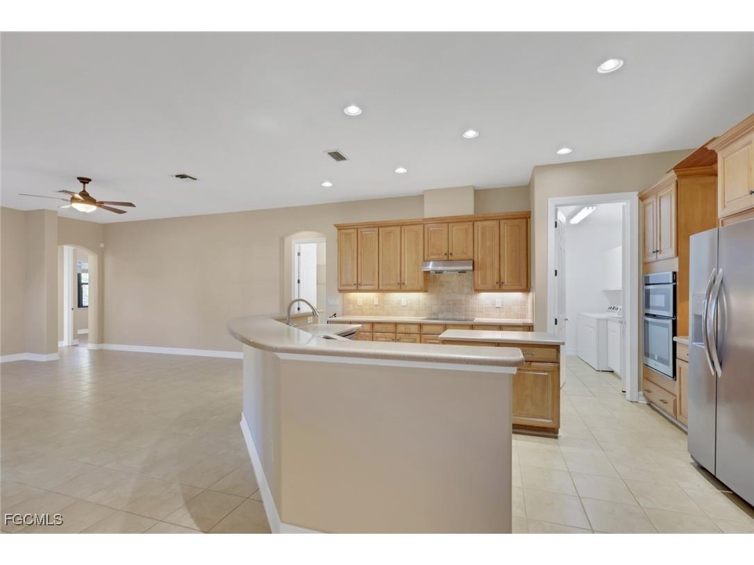 12500 Fairmont Drive Fort Myers FL 33913 2025021505 image14