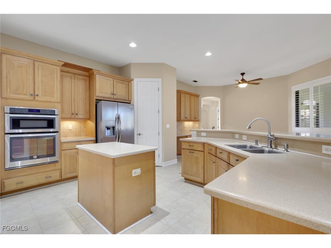 12500 Fairmont Drive Fort Myers FL 33913 2025021505 image15