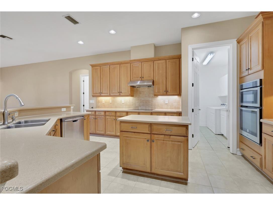 12500 Fairmont Drive Fort Myers FL 33913 2025021505 image16