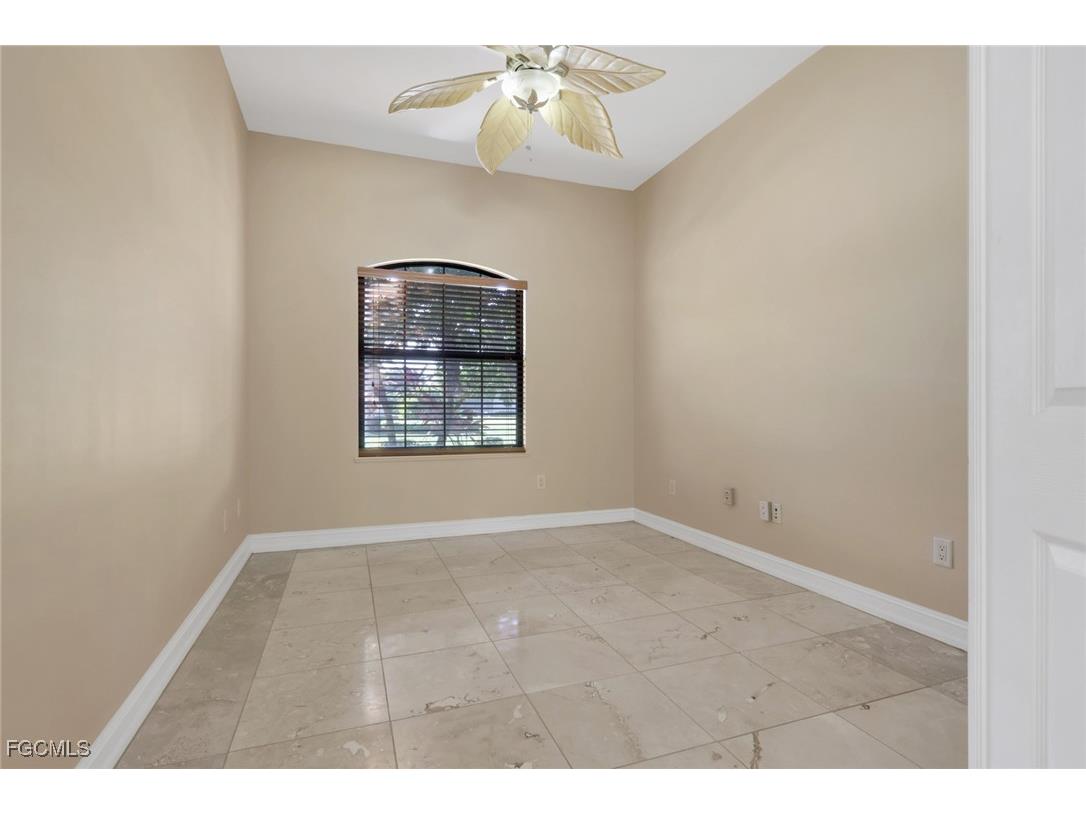 12500 Fairmont Drive Fort Myers FL 33913 2025021505 image25