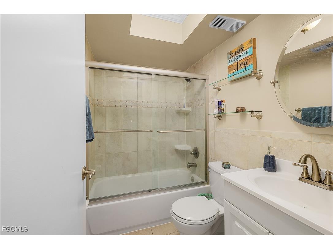 12501 Mcgregor Boulevard #8 Fort Myers FL 33919 2025025747 image9