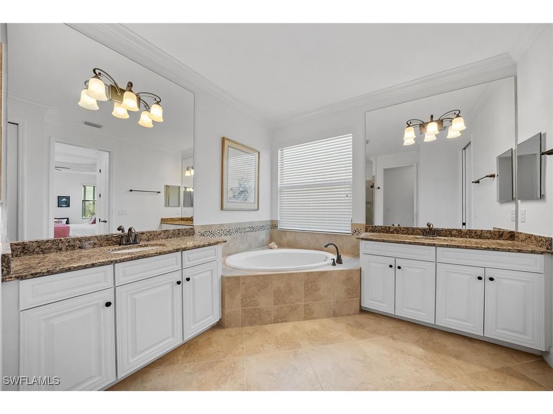 12504 Fenhurst Way Naples FL 34120 225082991 image20