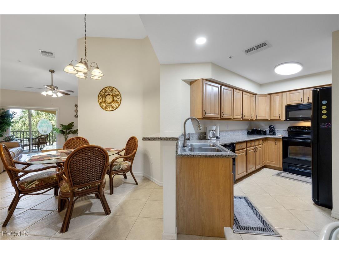 12505 Mcgregor Boulevard #206 Fort Myers FL 33919 2025003679 image4