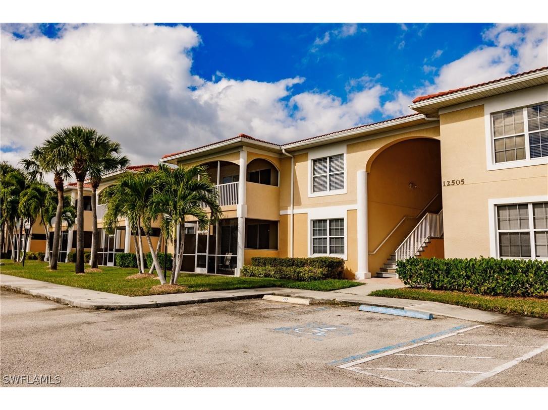 12505 Mcgregor Boulevard #213B Fort Myers FL 33919 224025853 image1