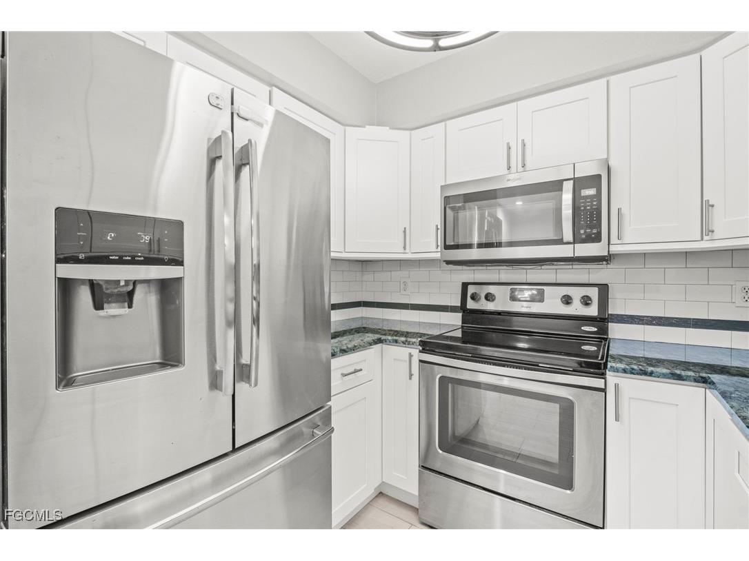 12505 Mcgregor Boulevard #213B Fort Myers FL 33919 2025008033 image14