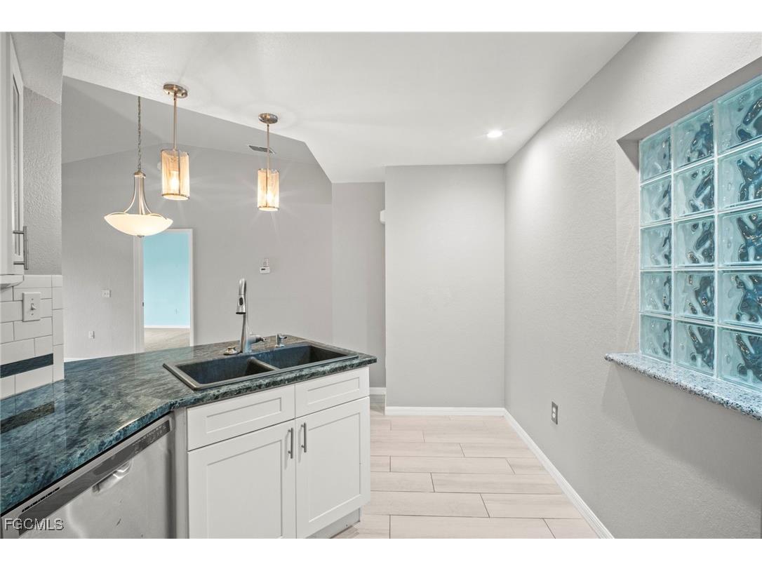 12505 Mcgregor Boulevard #213B Fort Myers FL 33919 2025008033 image18