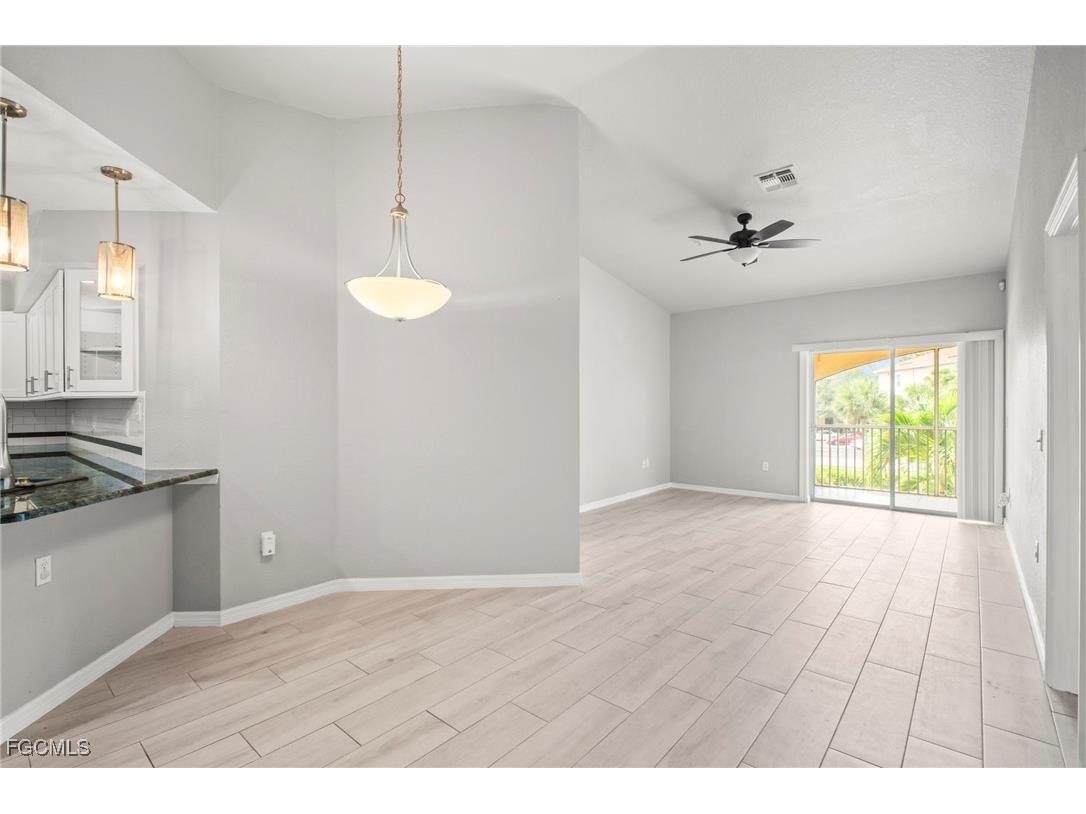 12505 Mcgregor Boulevard #213B Fort Myers FL 33919 2025008033 image5